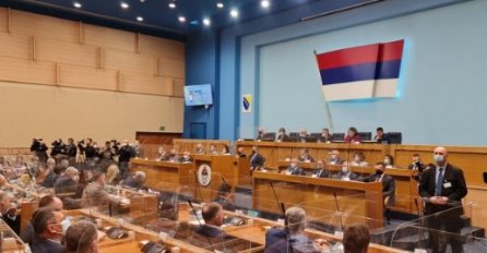 Buran početak sjednice NSRS: Nacrt zakona o entitetskom VSTS na dnevnom redu