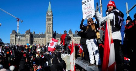 Nastavak sukoba kanadske policije i demonstranata koji su blokirali izuzetno važan most