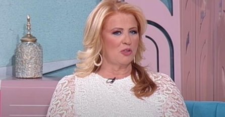 NIGDJE VEZE! EVO KAKO SE ZAPRAVO ZOVE PJEVAČICA ĆANA: Ovo ime joj piše u rodnom listu