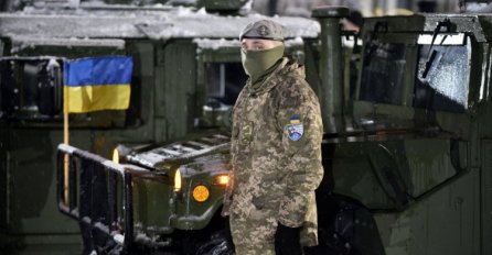 HISTERIJA DOSTIGLA VRHUNAC Zbog gomilanja trupa duž granice: Ukrajina u narednih 48 sati zatražila hitni sigurnosni sastanak s Rusima