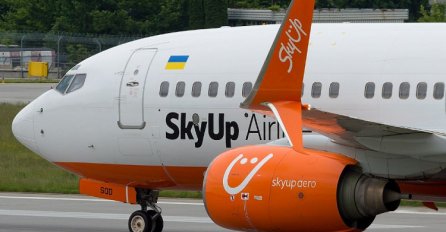 Raste strah od eskalacije krize: Aviokompanije počele obustavljati letove za Kijev