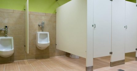 ZNATE LI ZAŠTO VRATA JAVNOG WC-a NISU DO PODA: Pokušajte pogoditi, razlog je genijalan!