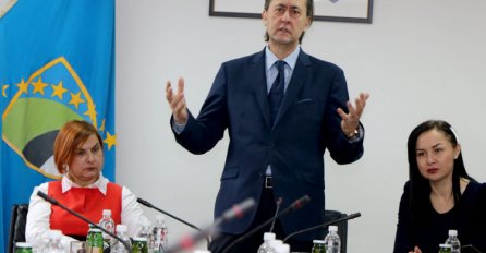 Kadrija Hodžić podnio ostavku, pala vlada u Tuzlanskom kantonu