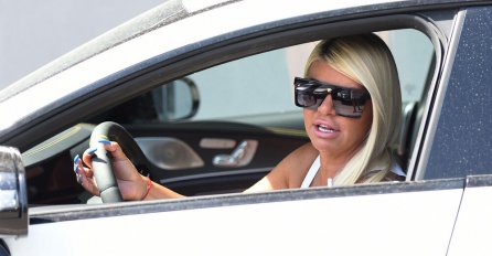 ŠOK! DARA BUBAMARA IŠLA KOD PLASTIČARA - smanjio joj nos: Evo kako sada izgleda, ne liči na sebe