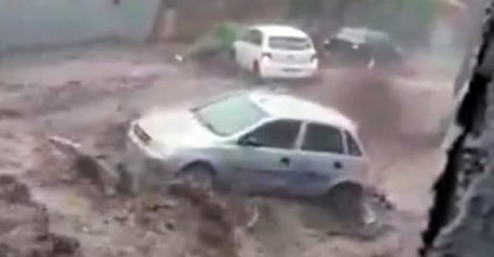 Ogromne poplave uništile grad, najmanje 18 ljudi izgubilo život, voda nosi sve pred sobom: Pogledajte prizore iz Brazila
