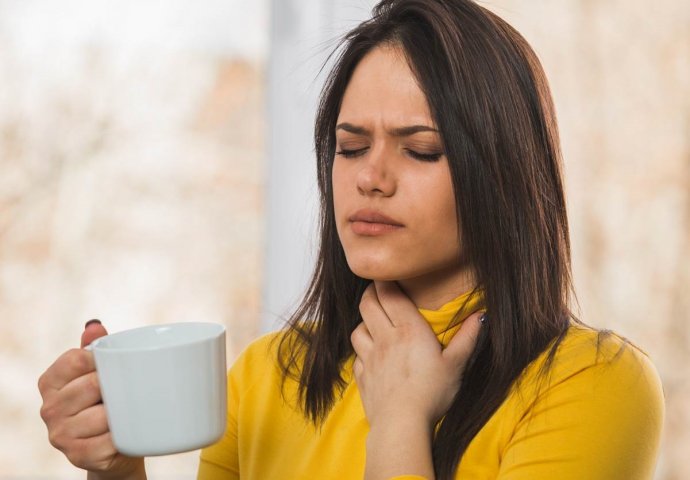 UOBIČAJEN SIMPTOM MOŽE DA UKAŽE NA OPASNU BOLEST: Evo kada bol u grlu treba da vas zabrine!