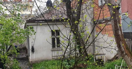 SVUDA SMEĆE, KUĆA U RUŠEVINAMA - Ovdje je odrasla srpska pjevačica: ZNATE LI O KOME SE RADI