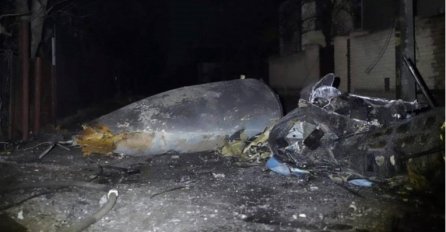 Rusi srušili ukrajinski borbeni avion nad Kijevom, ostaci aviona zapalili kuću (FOTO)