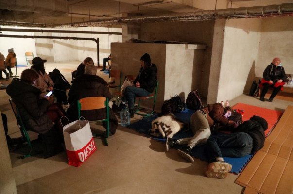 3e382761-c740-40b0-9658-8262a8f43eb3