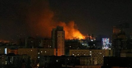 Rusi bombarduju gradove, na ulicama Kijeva savladane diverzantske grupe