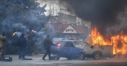 RUSIJA TVRDI - ZAUZELI SU JOŠ DVA VAŽNA  GRADA: Predali se ukrajinski vojnici, morali potpisati ovaj dokument
