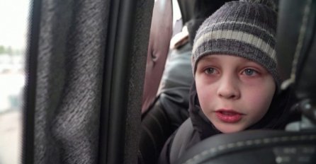 Dječak iz Ukrajine u suzama: Tatu smo ostavili, možda će se boriti (VIDEO)