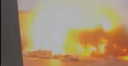 Silovit zračni udar na glavni trg Harkiva, objavljen snimak