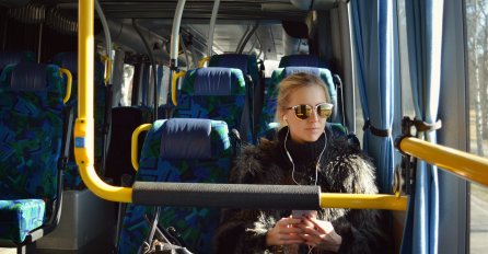 ''Juče sam bio u autobusu i odjednom ulazi djevojka"