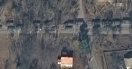 RUSKI KONVOJ ANALIZIRALI SNIMKAMA IZ SATELITA: Uočili su nešto neobično, pretpostavljaju šta se sprema