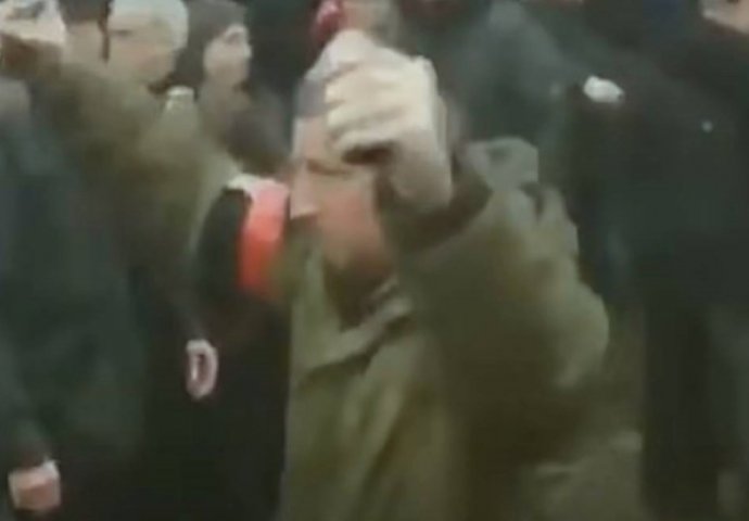 Rusi s bombama u rukama tražili predaju grada: Evo kako su Ukrajinci odgovorili