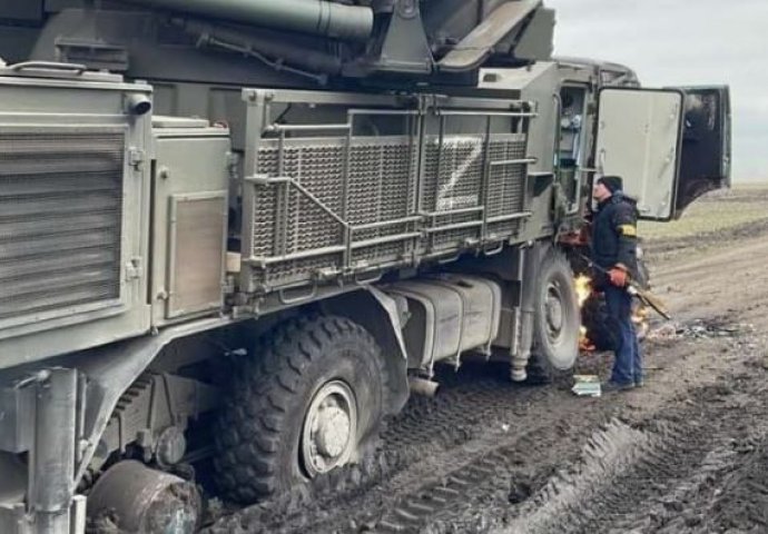Vojni stručnjak ukazao na velik problem u ruskoj vojsci: “Zaboravili su na gume”
