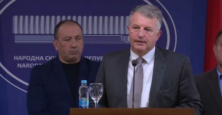 Poslanik SDS-a: Najodgovornija je ukrajinska vlast koja se cirkusantski postavila