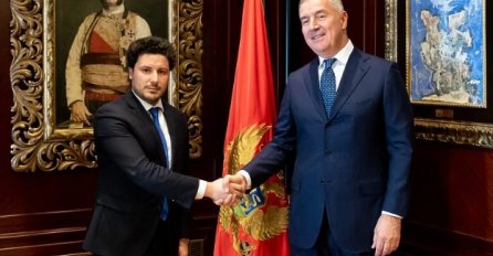 Milo Đukanović dao mandat Dritanu Abazoviću za formiranje nove vlade Crne Gore
