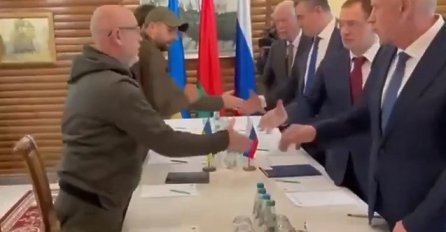 Počela nova runda pregovora, Ukrajinci ponovo stigli u vojnim uniformama