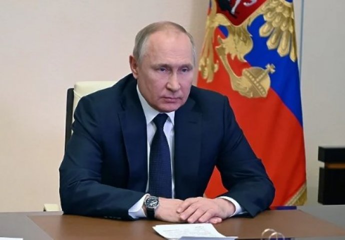 Putin posthumno odlikovao vojnika koji se raznio granatom da ne bi bio zarobljen