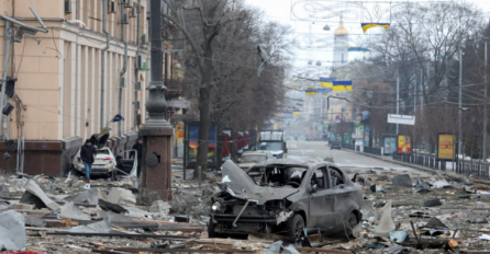 Kyiv Independent: Ruski vojnici pucali na auto sa civilima, ubijena tinejdžerka