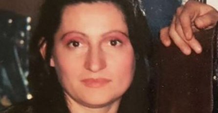 "UMRLA JE 2004. GODINE, GREŠKOM LJEKARA": Rada Manojlović otkrila šta se desilo njenoj pokojnoj majci