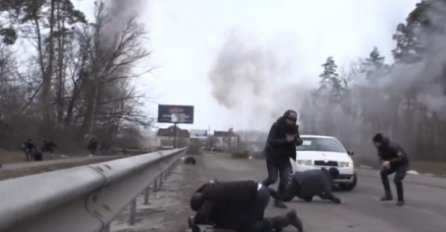 Uznemirujući snimci: Rusi pucaju na civile, ubijena tri člana iste porodice
