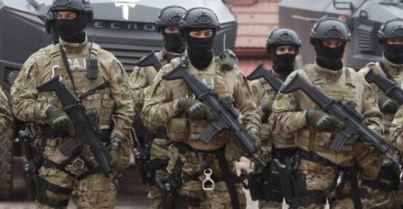 Pripadnici EUFOR-a u centru Sarajeva