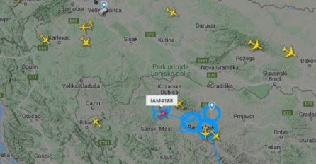 Italijanski vojni avion kruži iznad Banjaluke