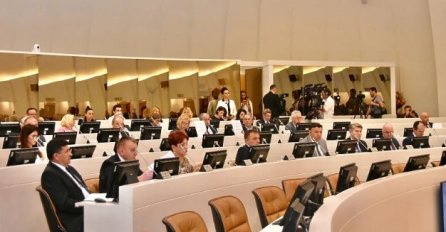 Parlamentarci danas odlučuju o ukidanju akciza na gorivo i sniženju PDV-a na životne namirnice