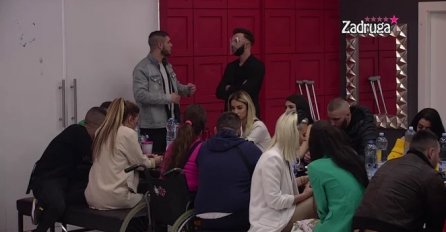 DEJAN ZATRAŽIO RIJEČ OD VODITELJA, PA SAOPŠTIO SVOJU ODLUKU: Tiče se Aleksandre (VIDEO)