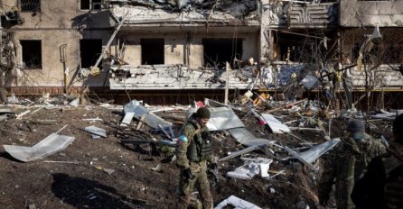 Britanci tvrde da Rusi u Ukrajini koriste staro, manje precizno oružje