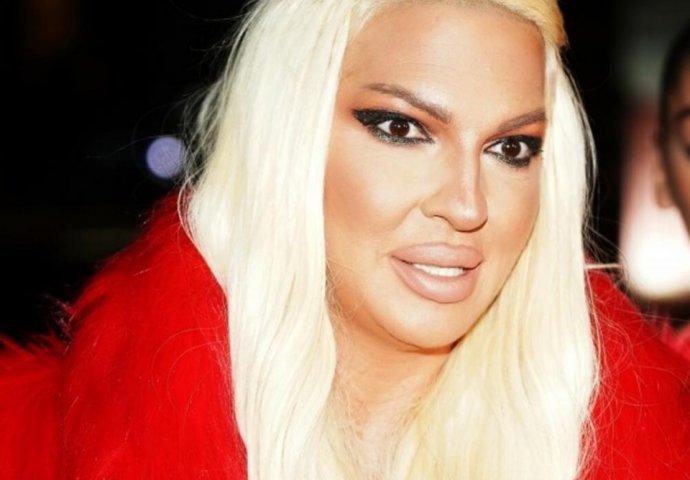 KARLEUŠA PROGOVORILA O KONSTRAKTI I NJENOJ PJESMI: Nije mogla da šuti, evo šta joj je poručila 