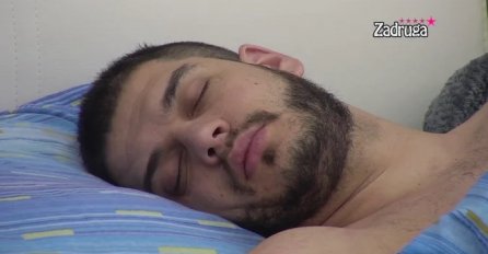 DOK DEJAN SPAVA - EVO ŠTA MU RADE IZA LEĐA: Objavljen snimak iz pušionice, "IDI VIDI ..." 