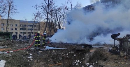 Jutros pogođena zgrada u Kijevu, jedna osoba poginula