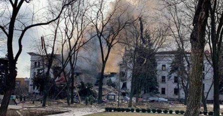 U skloništu ispod kazališta u Mariupolju 1300 ljudi, spašavanje traje već dva dana