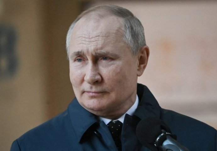 Putin na Twitteru prati samo 22 osobe