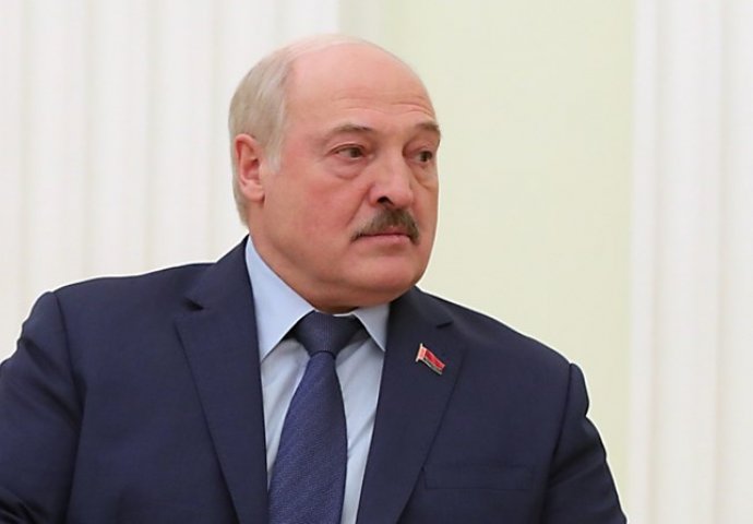 Lukašenko: Putin je skroz zdrav i fit. Prehladit će se na svim našim sprovodima