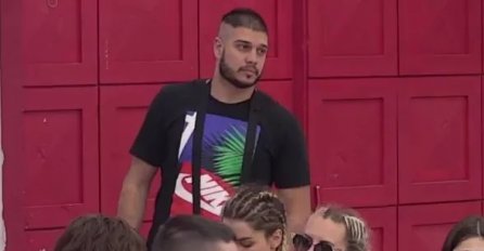 "TRESLA SE GORA, RODIO SE MIŠ", HAOS U BIJELOJ KUĆI: Dejan mu sasuo sve u lice