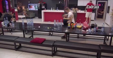 DEJAN I ALEKS NAPRAVILI HAOS U BIJELOJ KUĆI: Svima jasno dali do znanja 1 stvar