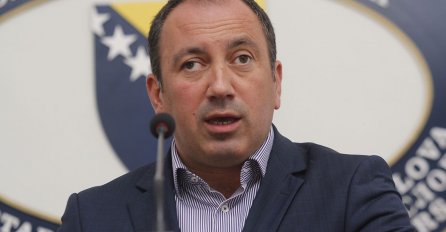 Crnadak: Dodik danas ima razlog za slavlje, ali u oktobru ide u opoziciju