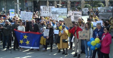 Skup podrške Ukrajini u centru Beograda: “Putin je ubica!” (FOTO/VIDEO)