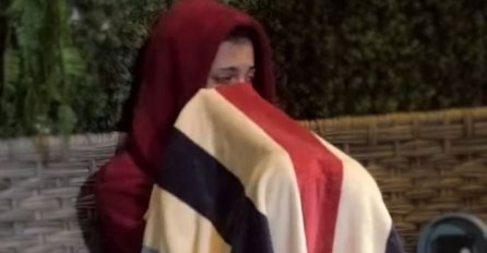 NAPUŠTA IMANJE ZAUVIJEK? - ZADRUGARKA GRCA U SUZAMA: Urla na sav glas (VIDEO)