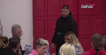 POGODIO U CENTAR! DEJAN BIJESAN KAO HIJENA: Nakon izbora za POTRČKA, napravio RUSVAJ kad je čuo