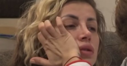 STAVILI SVE KARTE NA STO! Car se obratio zadrugarima, Dalila odmah skočila KAD JE ČULA ŠTA GOVORI (VIDEO)