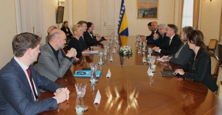 Komšić sa nizozemskim parlamentarcima: Izbora mora biti