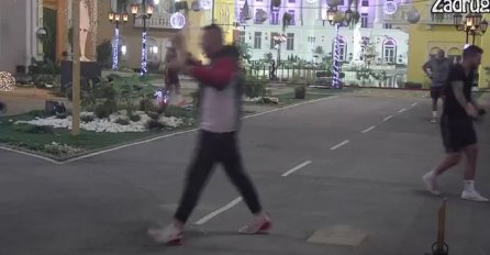 HAOS U ZADRUZI! CAR URLA, NE MOGU DA GA SMIRE: Evo šta se desilo