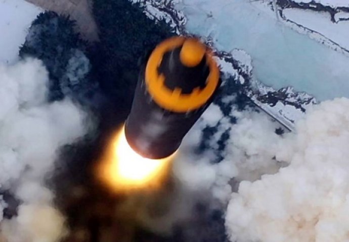 Sjeverna Koreja lažirala lansiranje "čudovišnog projektila": Zašto?