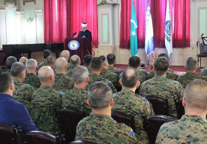 Šta je reisu-l-ulema poručio vojnicima Oružanih snaga BiH i ministarstvu